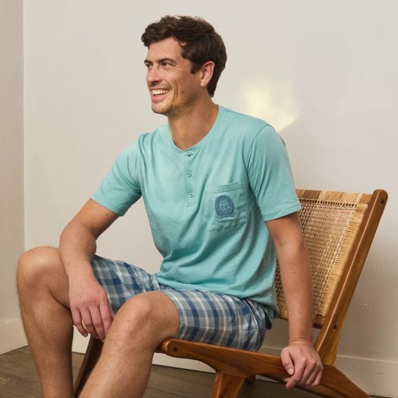 Pyjama avec écusson brodé 