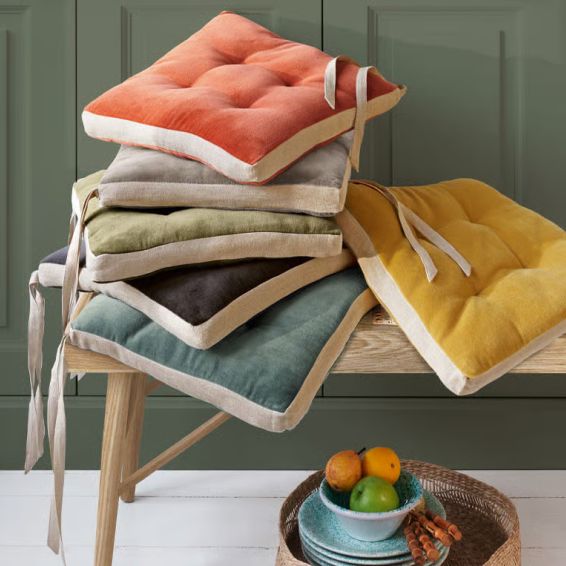 Zweifarbige Sitzkissen