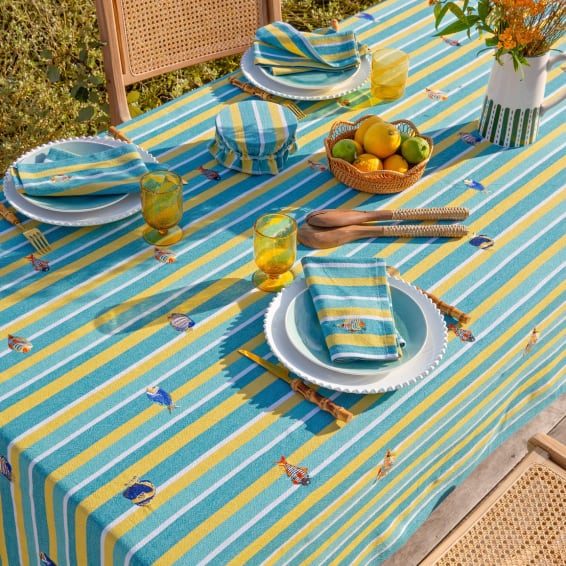 Nappe brodée en coton